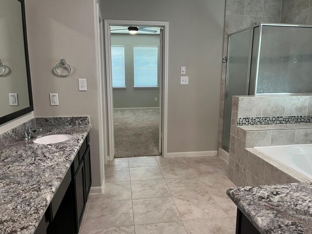 4002 Longwood Drive, Mont Belvieu, TX 77523