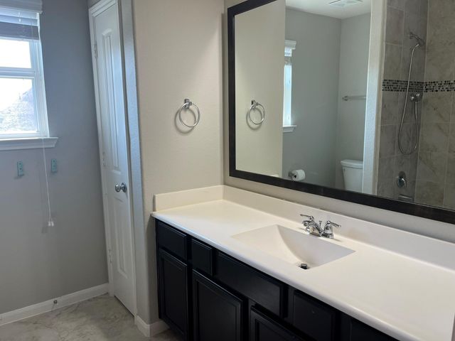 4002 Longwood Drive, Mont Belvieu, TX 77523