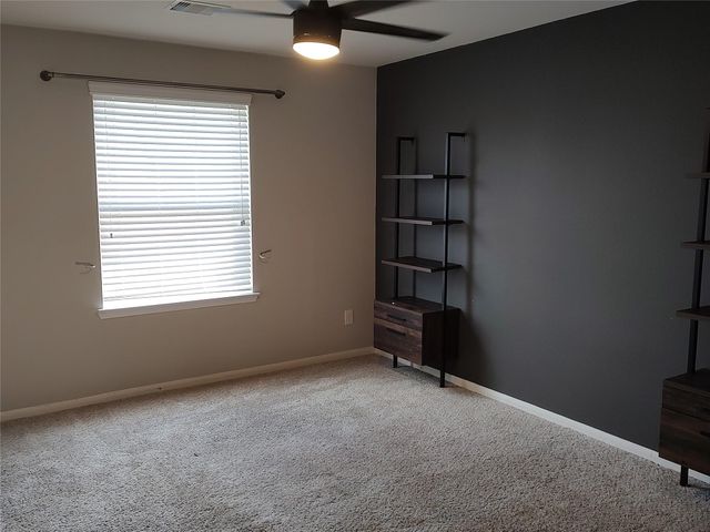 4002 Longwood Drive, Mont Belvieu, TX 77523