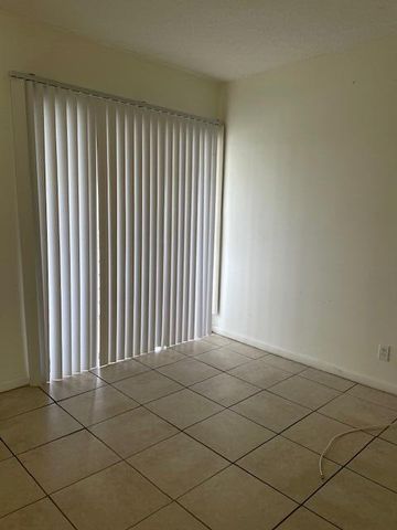 233 Norwich J 233, West Palm Beach, FL 33417