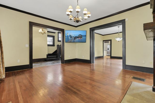1041 Franklin Avenue, Columbus, OH 43205