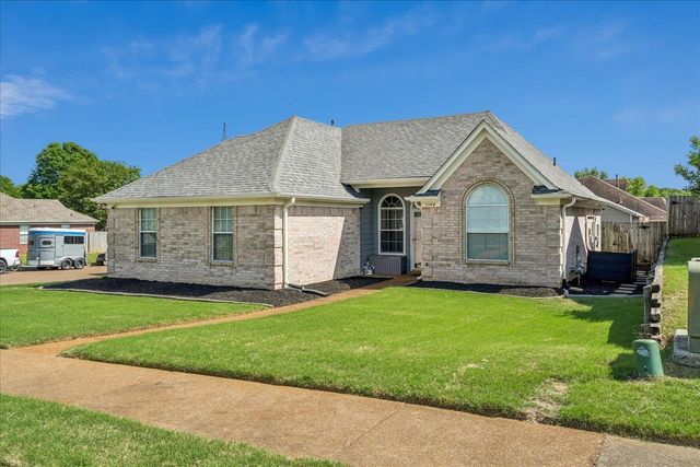 1148 BREEZY VALLEY DR, Cordova, TN 38018