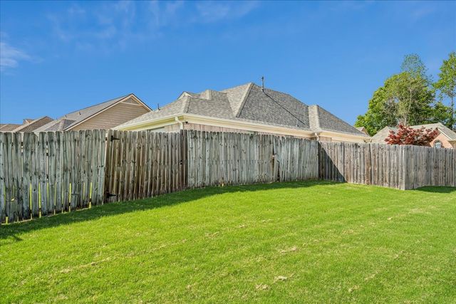 1148 BREEZY VALLEY DR, Cordova, TN 38018