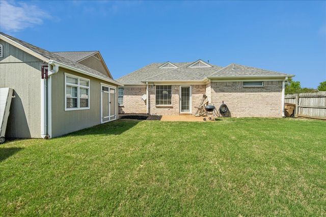1148 BREEZY VALLEY DR, Cordova, TN 38018