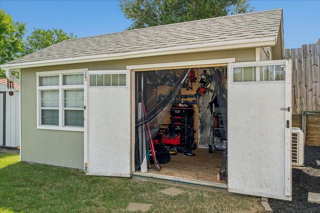 1148 BREEZY VALLEY DR, Cordova, TN 38018