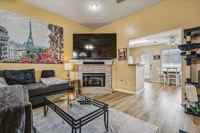 1148 BREEZY VALLEY DR, Cordova, TN 38018