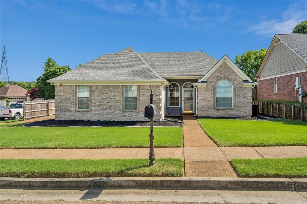 1148 BREEZY VALLEY DR, Cordova, TN 38018