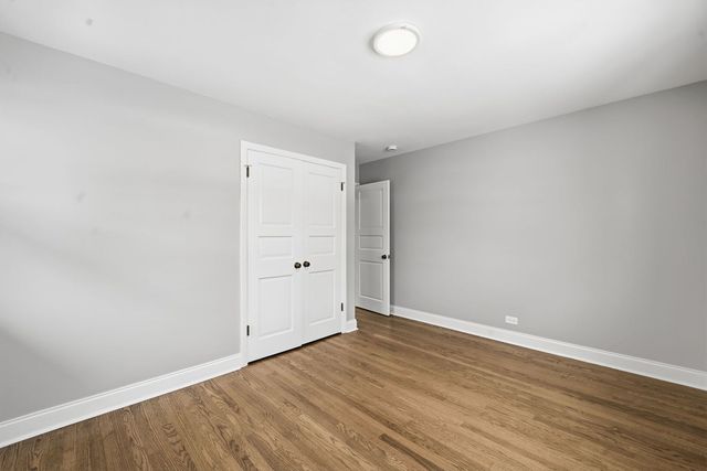 1220 N Hamlin Avenue, Park Ridge, IL 60068