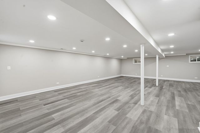 1220 N Hamlin Avenue, Park Ridge, IL 60068