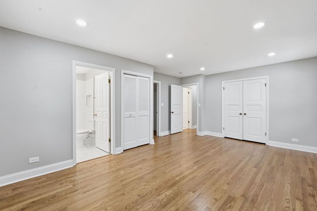 1220 N Hamlin Avenue, Park Ridge, IL 60068