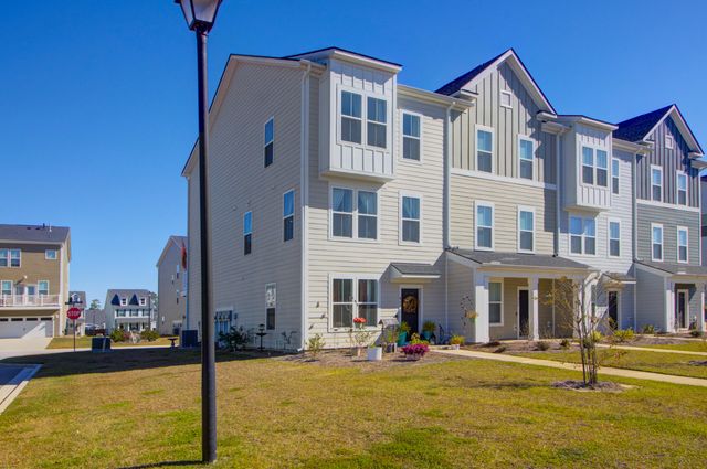 865 Recess Pt Drive 25, Moncks Corner, SC 29461