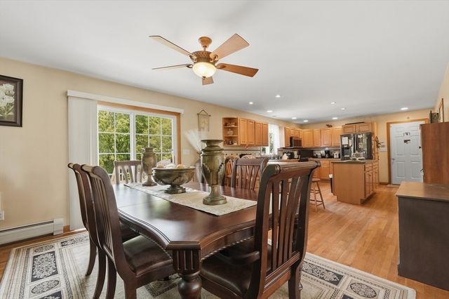 1527 Main Street, Acushnet, MA 02743