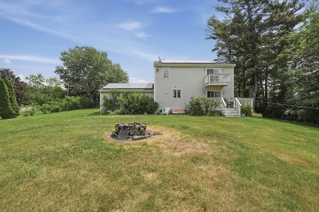 1527 Main Street, Acushnet, MA 02743