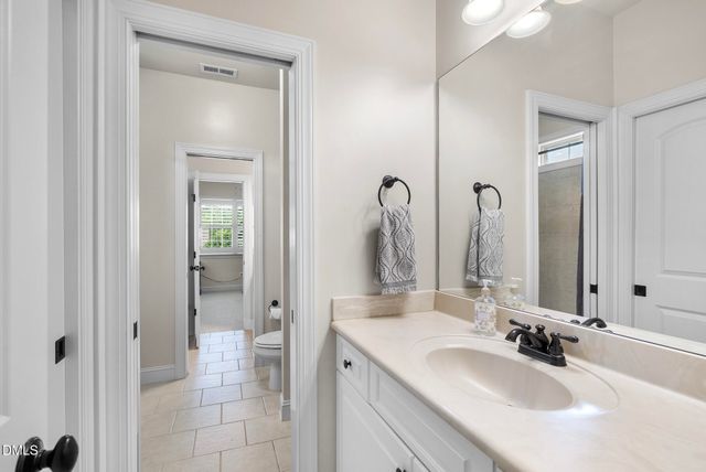 415 Hanson Walk Lane, Apex, NC 27539