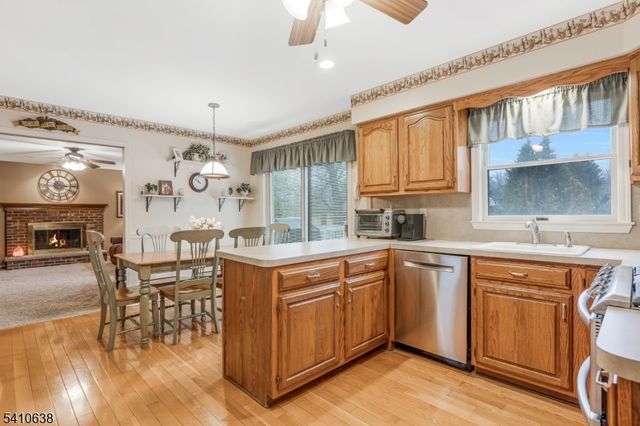 13 Grandview Cir, Raritan Twp., NJ 08822