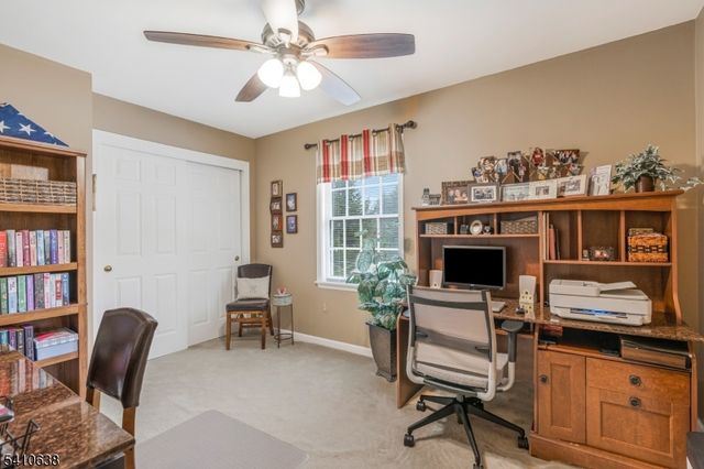 13 Grandview Cir, Raritan Twp., NJ 08822