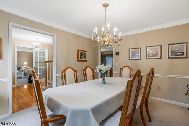 13 Grandview Cir, Raritan Twp., NJ 08822