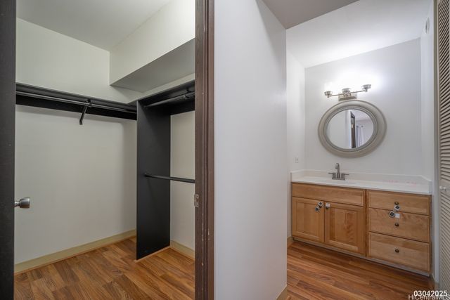 98-1038 Moanalua Road 2201, Aiea, HI 96701