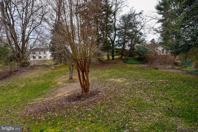 1221 FORESTVILLE DR, Great Falls, VA 22066