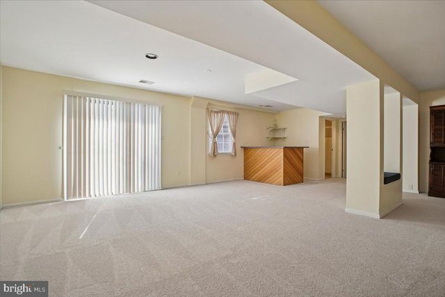 1221 FORESTVILLE DR, Great Falls, VA 22066