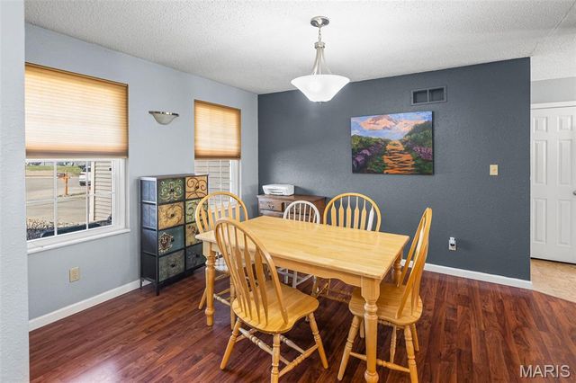 141 Fairway Drive, Maryville, IL 62062