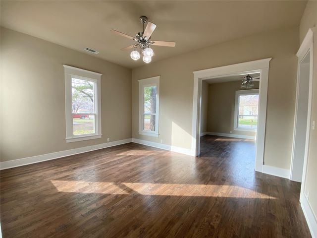 700 W Monterey Street, Denison, TX 75020