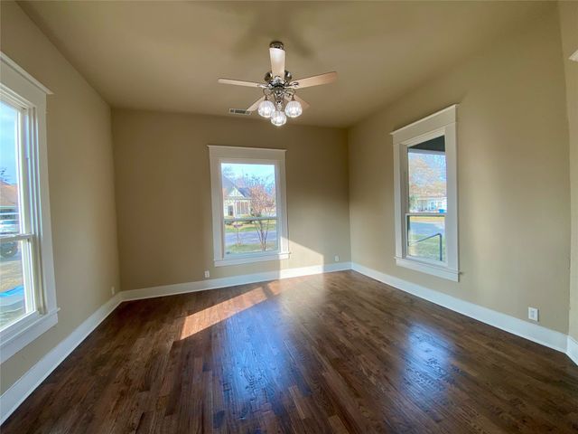 700 W Monterey Street, Denison, TX 75020