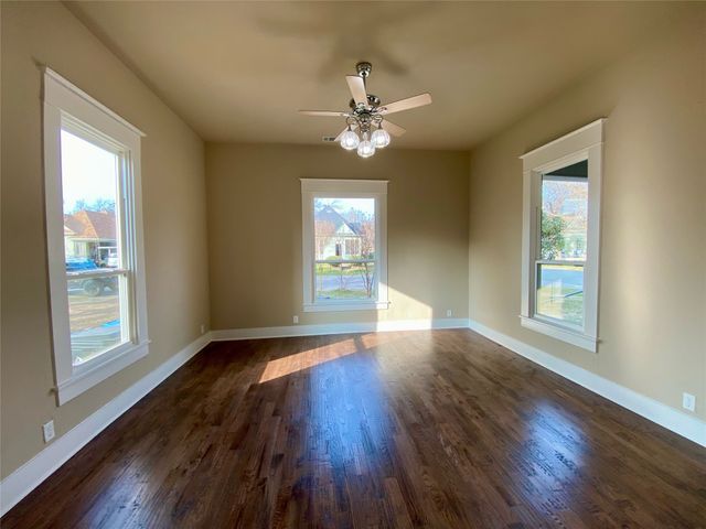 700 W Monterey Street, Denison, TX 75020