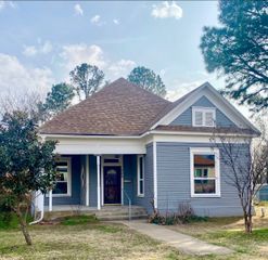 700 W Monterey Street, Denison, TX 75020