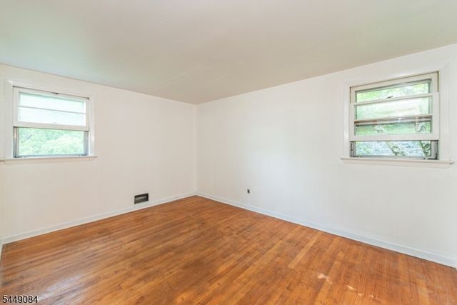 23 Lakeside Ave, Hardyston Twp., NJ 07460