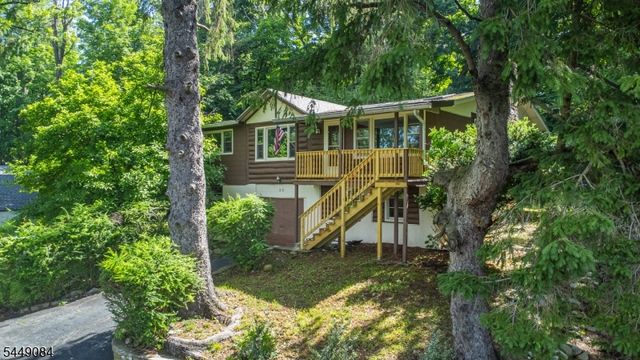 23 Lakeside Ave, Hardyston Twp., NJ 07460