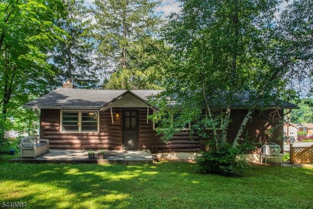 23 Lakeside Ave, Hardyston Twp., NJ 07460