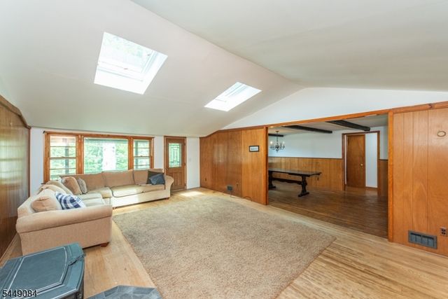 23 Lakeside Ave, Hardyston Twp., NJ 07460