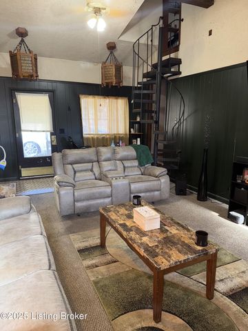 3774 E Blue Lick Rd, Louisville, KY 40229