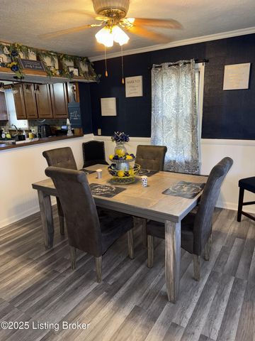 3774 E Blue Lick Rd, Louisville, KY 40229