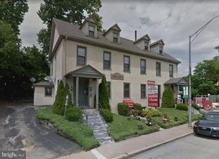 123-125 E LANCASTER AVE, Paoli, PA 19301