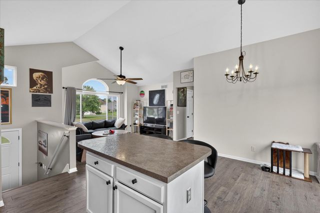 11310 Meadow Wood Circle, Greenville, MI 48838
