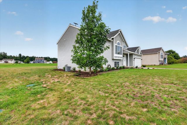 11310 Meadow Wood Circle, Greenville, MI 48838