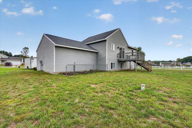11310 Meadow Wood Circle, Greenville, MI 48838