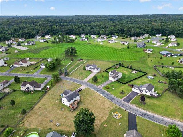 11310 Meadow Wood Circle, Greenville, MI 48838