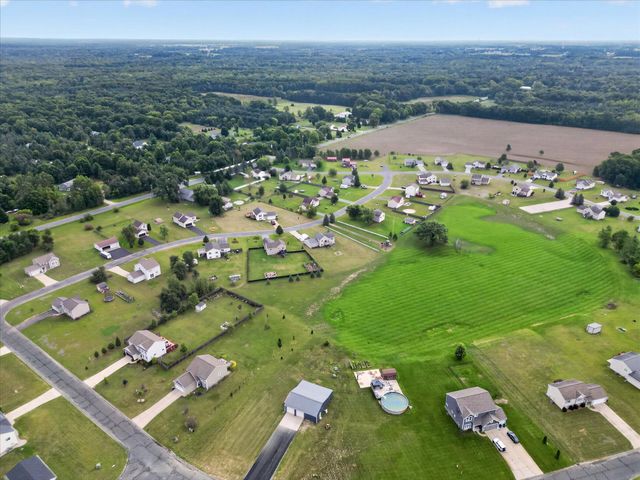 11310 Meadow Wood Circle, Greenville, MI 48838