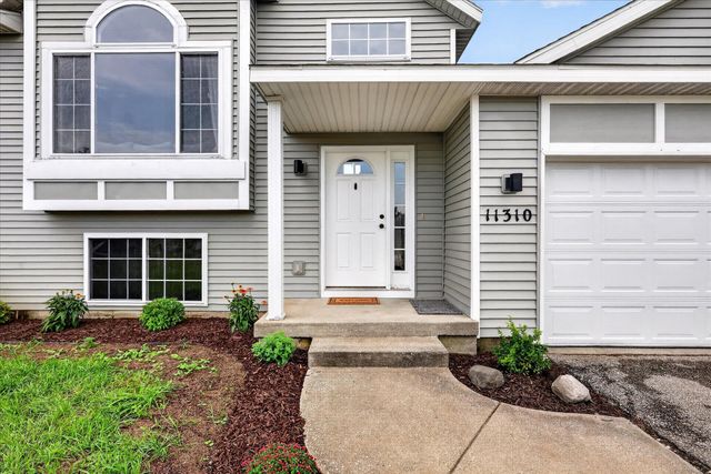 11310 Meadow Wood Circle, Greenville, MI 48838