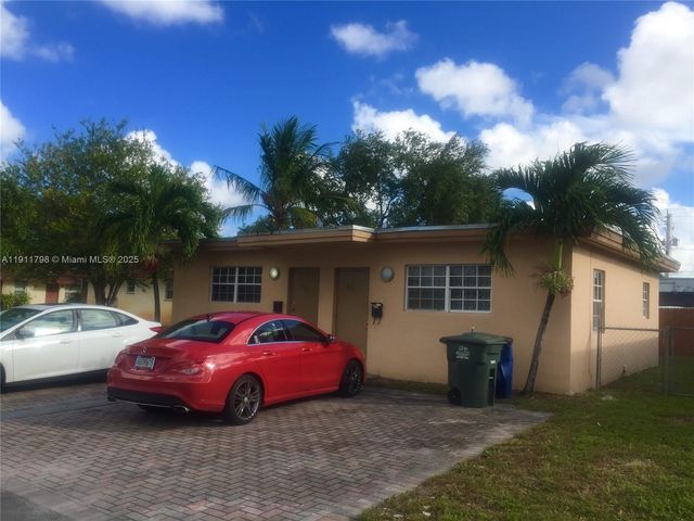 823-825 NW 9TH ST, Hallandale Beach, FL 33009