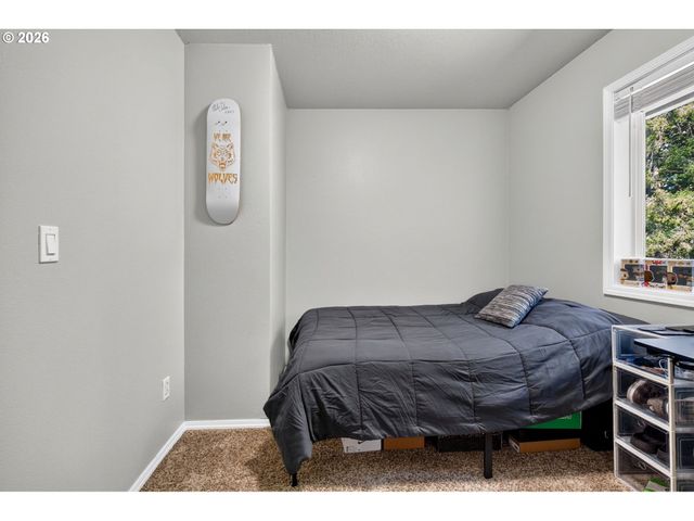36375 DUBARKO Rd, Sandy, OR 97055