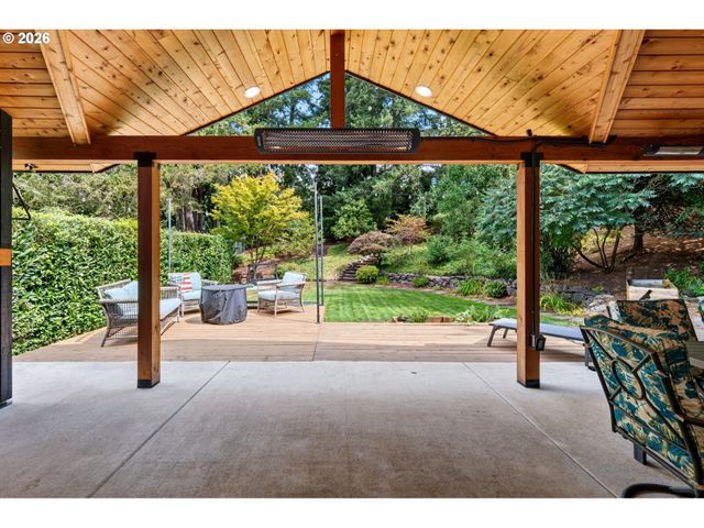 36375 DUBARKO Rd, Sandy, OR 97055