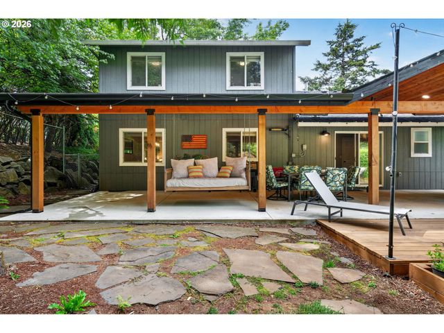 36375 DUBARKO Rd, Sandy, OR 97055