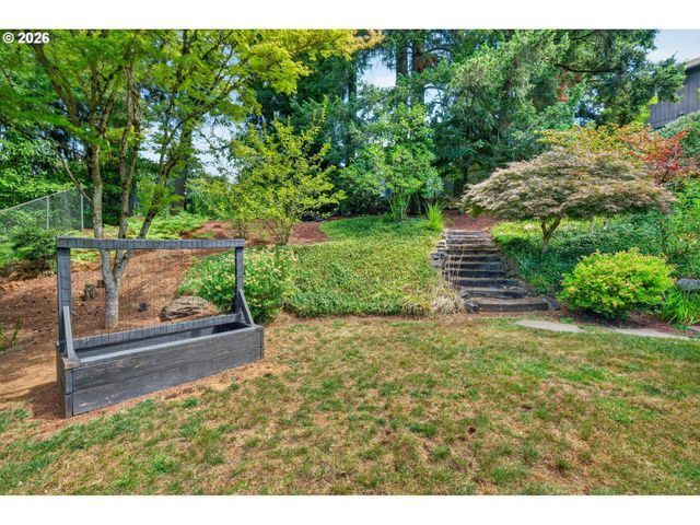36375 DUBARKO Rd, Sandy, OR 97055