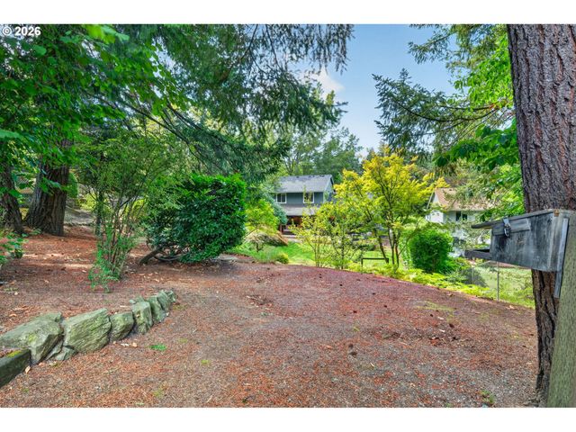 36375 DUBARKO Rd, Sandy, OR 97055