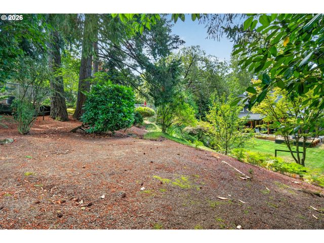 36375 DUBARKO Rd, Sandy, OR 97055