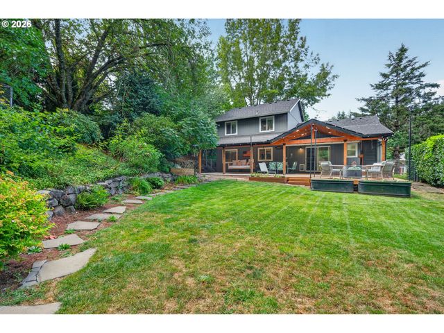 36375 DUBARKO Rd, Sandy, OR 97055
